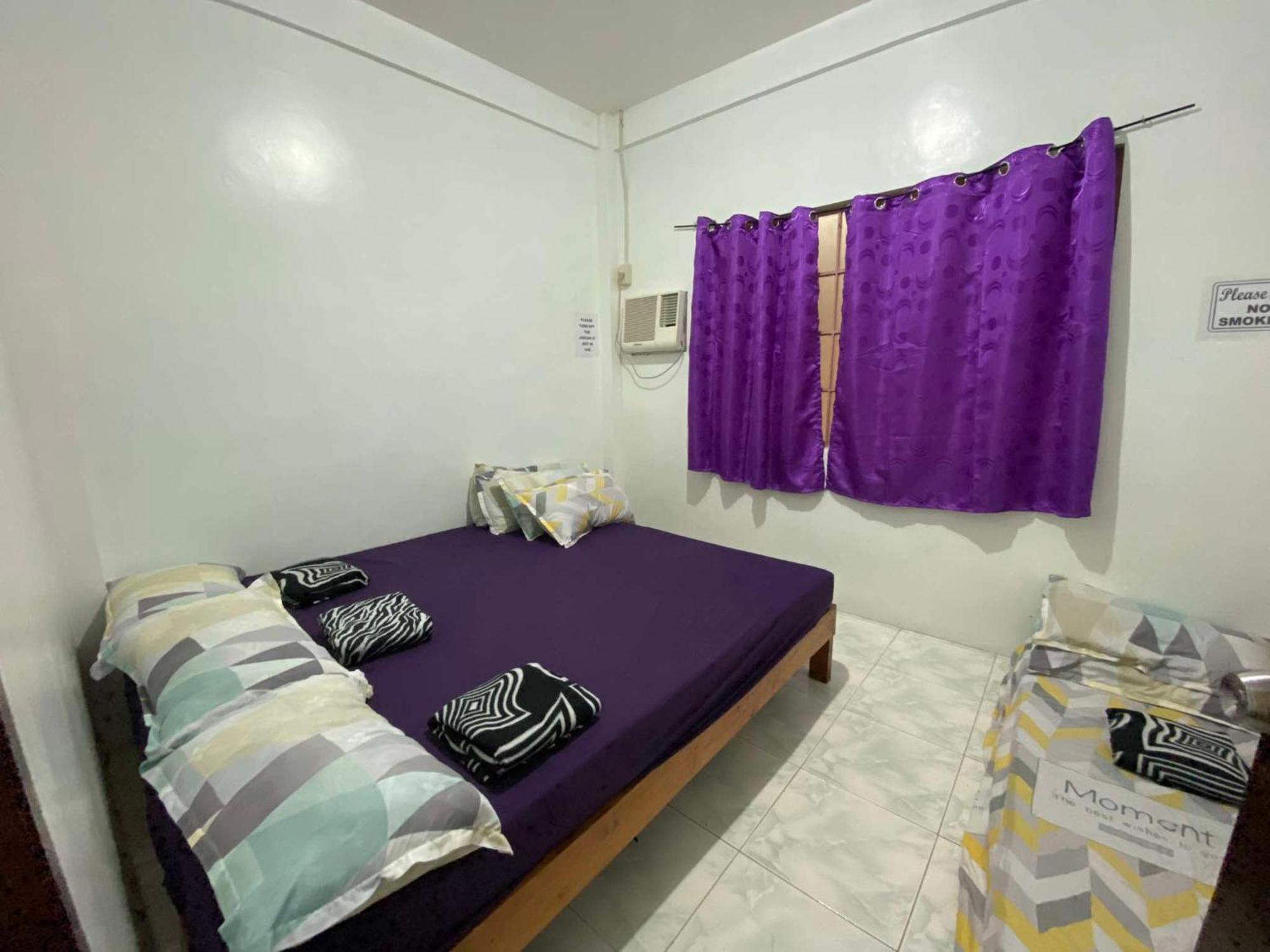 Appartamento Estrelle Orange House - Backpackers Hub Puerto Princesa Esterno foto